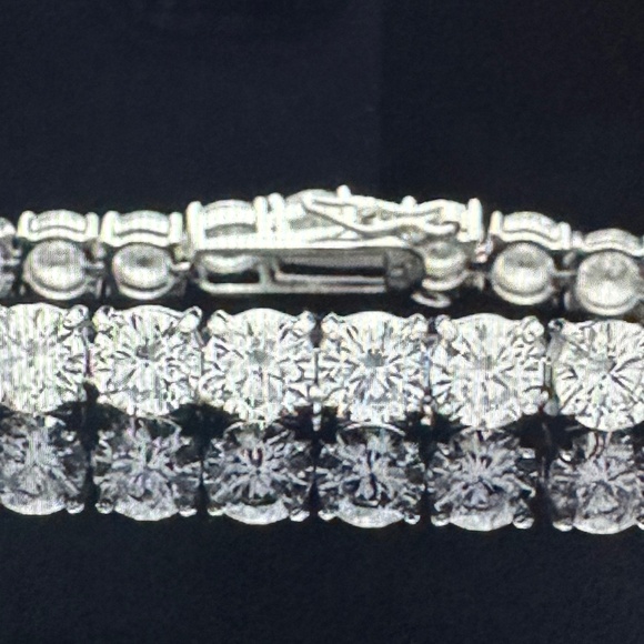 NWT NEIMAN MARCUS TENNIS BRACELET - Picture 7 of 9